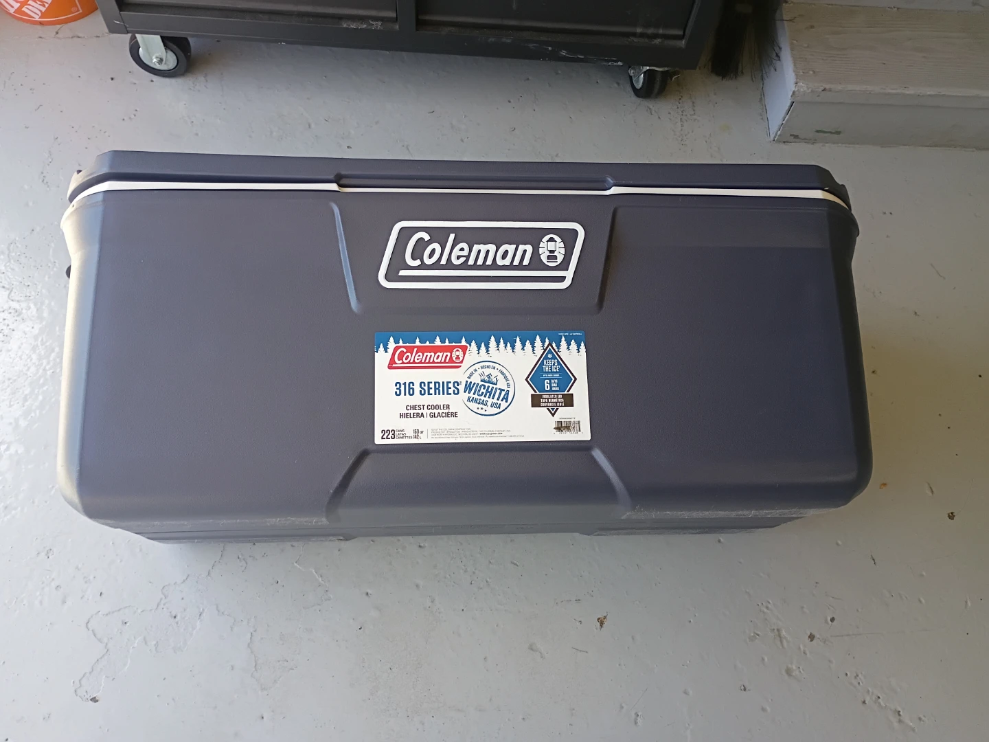 Coleman 316 Series Wichita 223 Can Chest Cooler