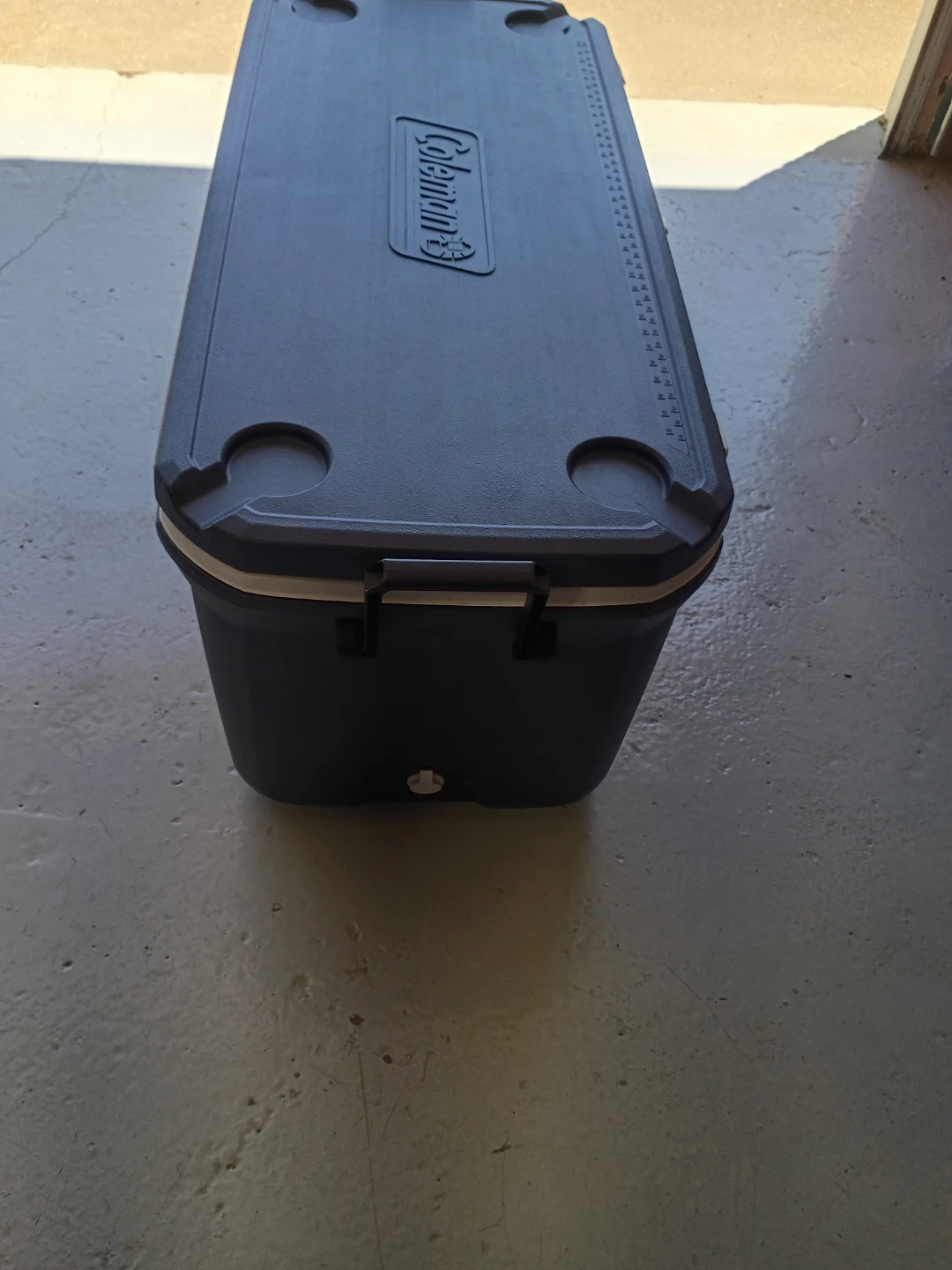 Coleman 316 Series Wichita 223 Can Chest Cooler - photo 4