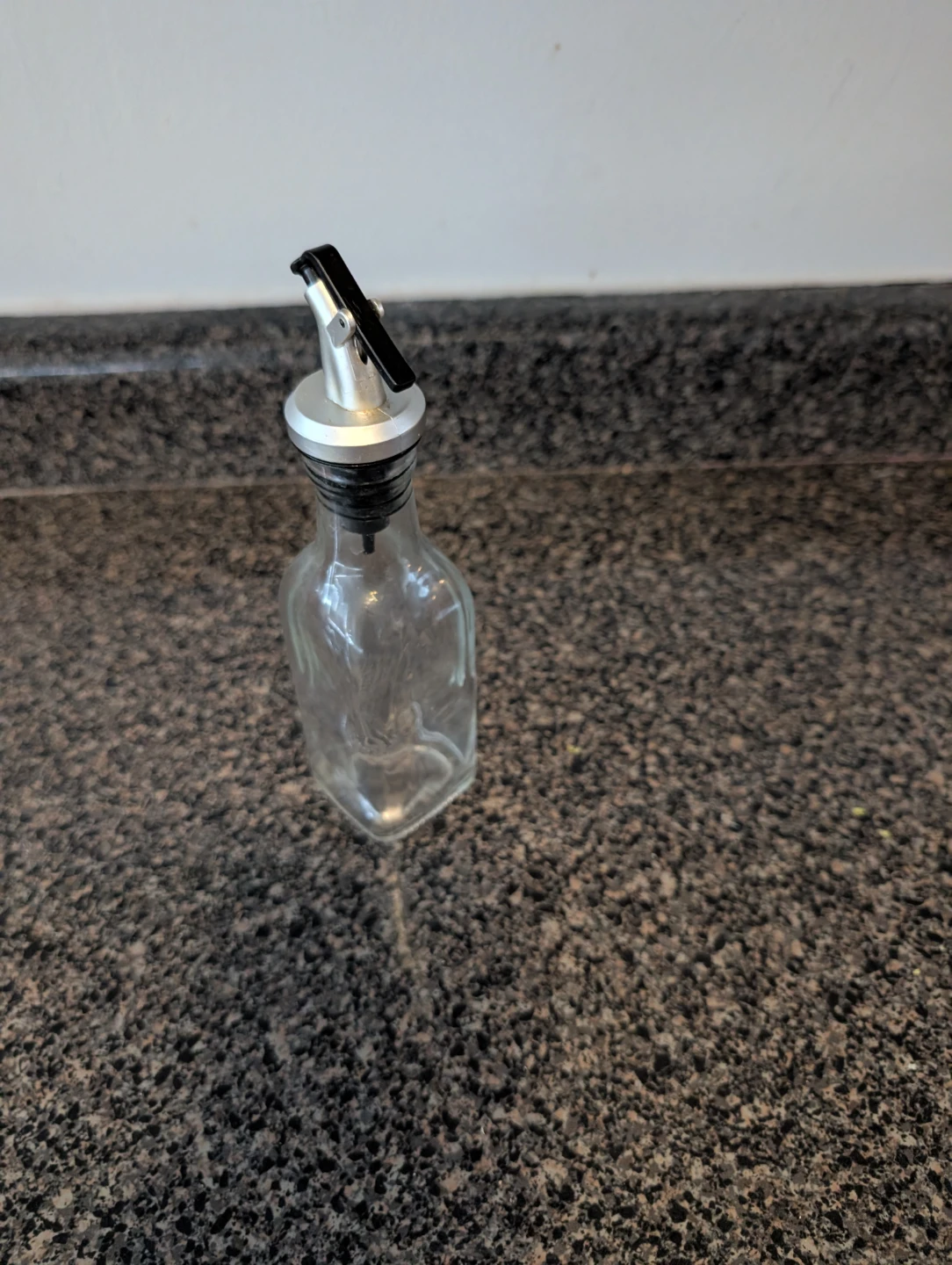 Glass Cruet with Spout/oil dispenser