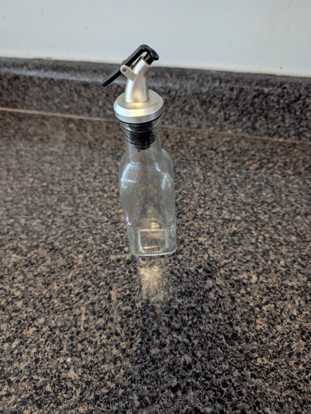 Glass Cruet with Spout/oil dispenser - photo 2