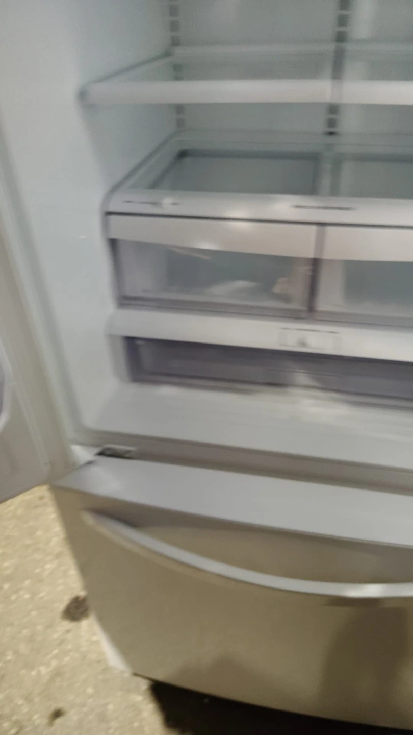 LG French Door Refrigerator LFD20786SW - photo 2