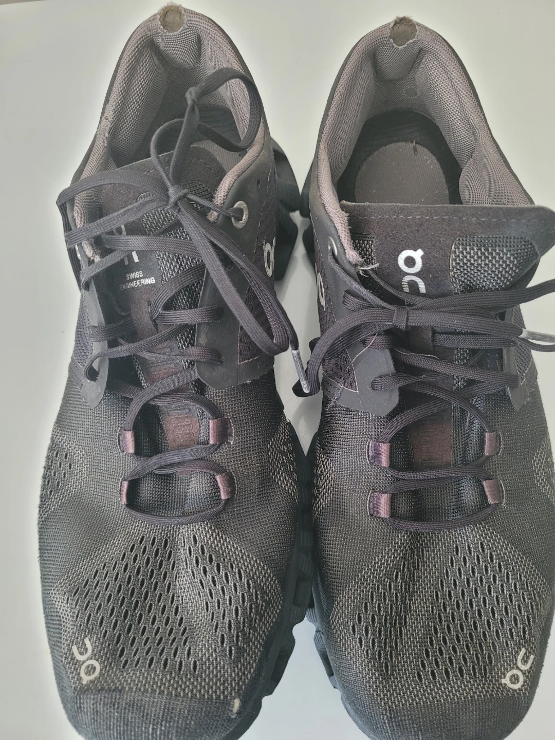 On Cloud Running Shoes size M 8 - photo 2