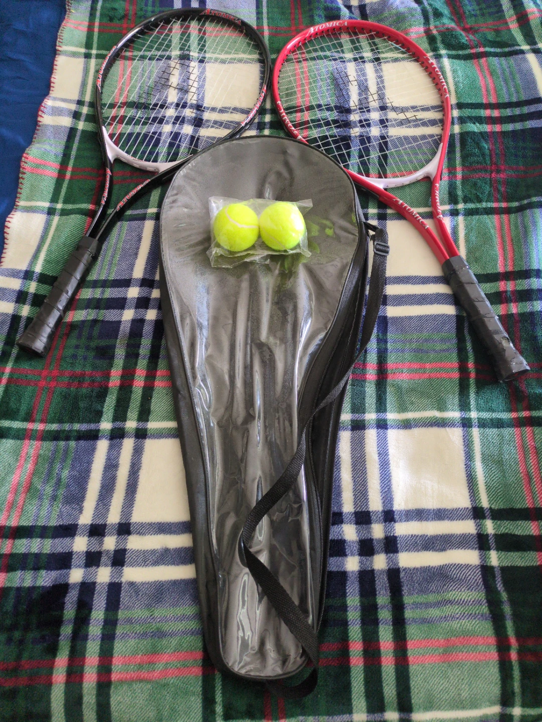 Atomic Tennis Racket Set with 2 Balls