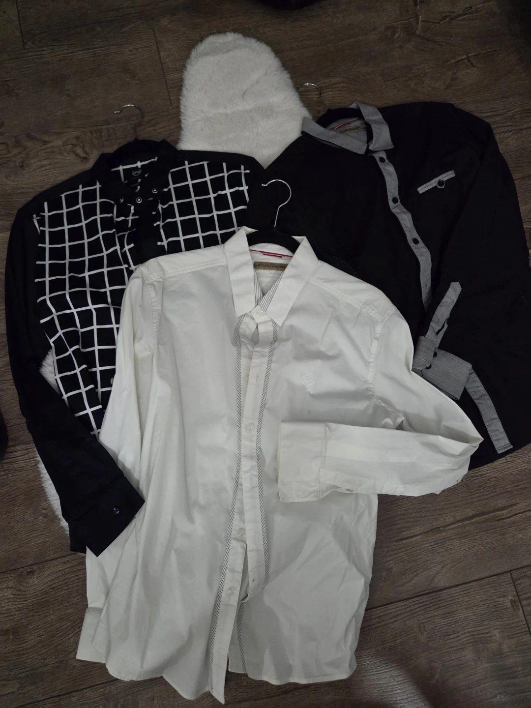 Men's dress shirts - japan, Hong Kong & Uniqlo - approx  small