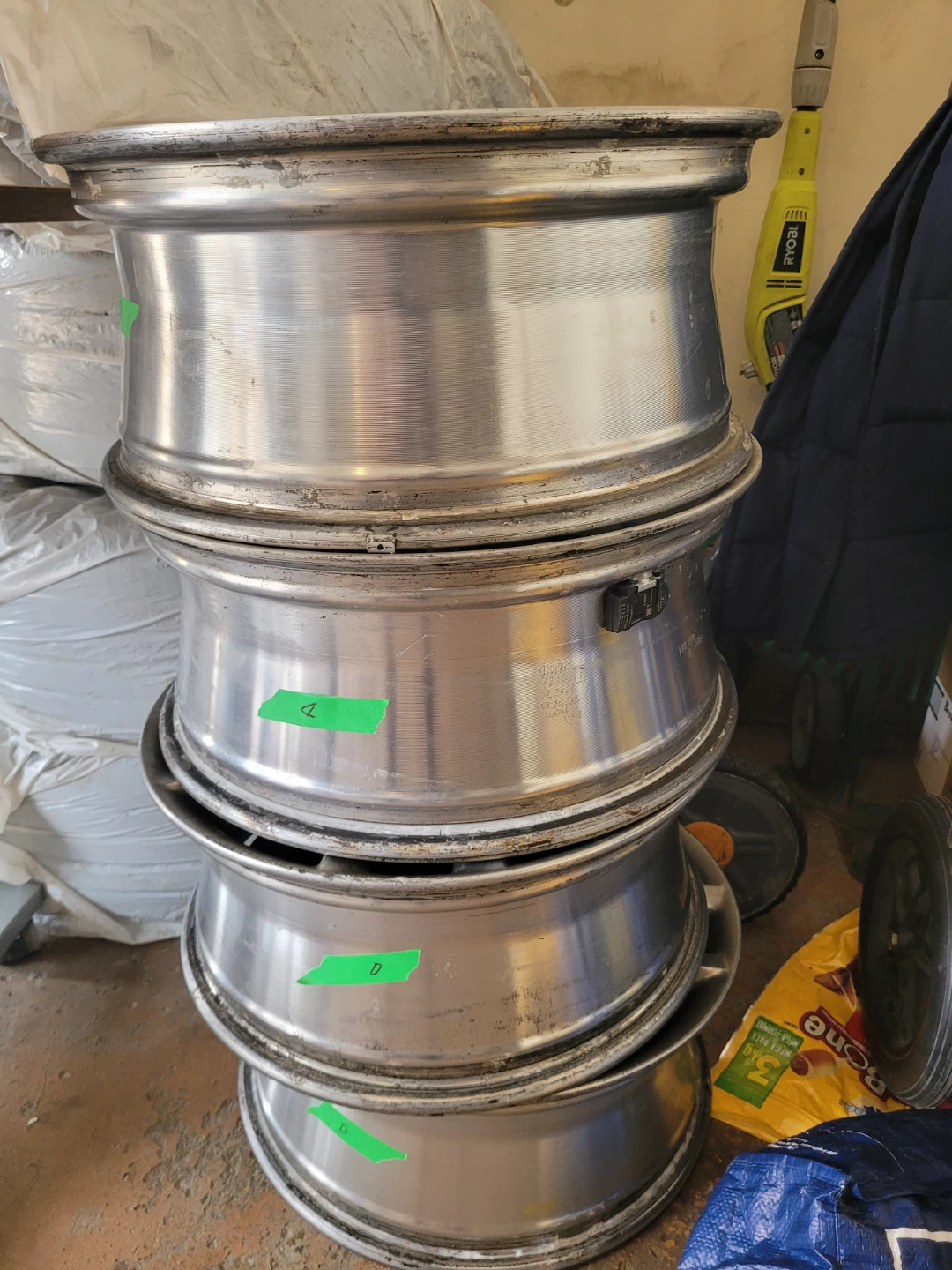 Set of 4 Used 18-inch Alloy Rims w/ TPMS