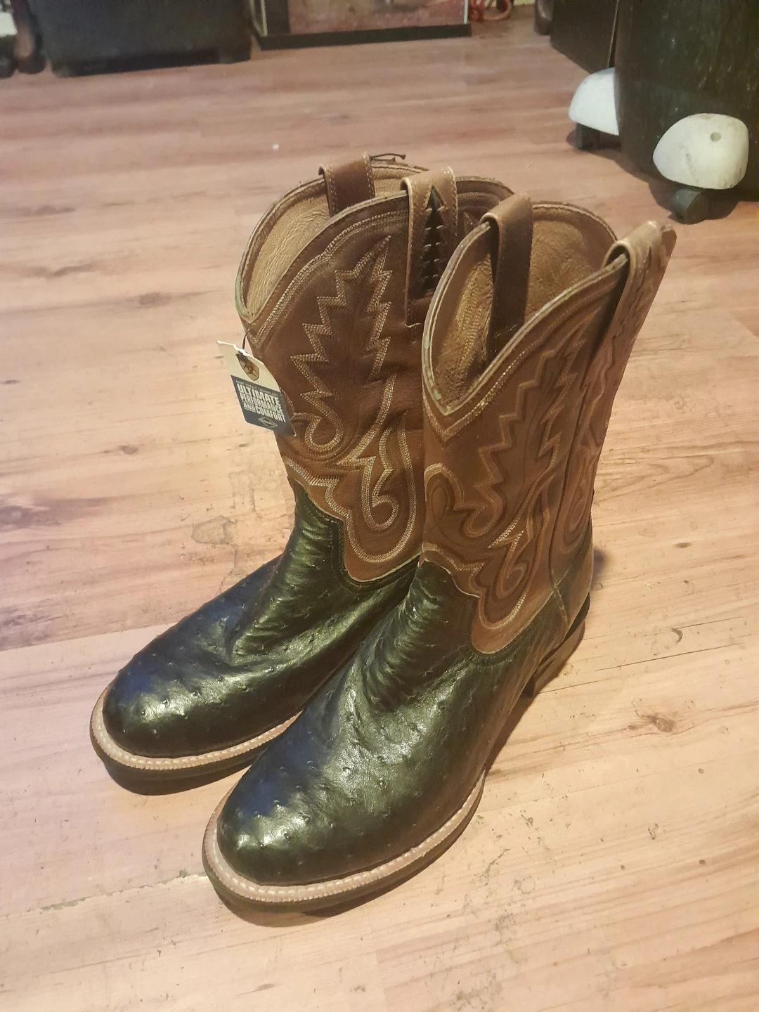 Ariat Ostrich Leather Cowboy Boots size 10