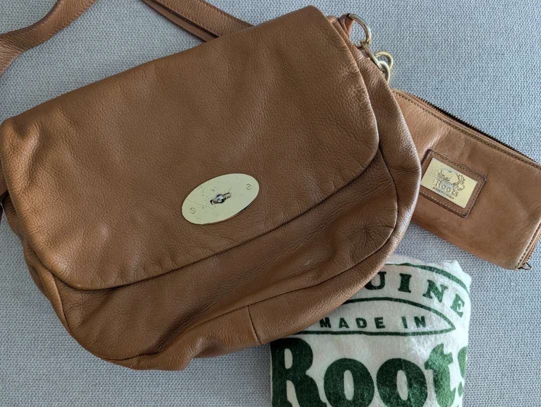 Roots Leather Crossbody Bag and Wallet Set - photo 4