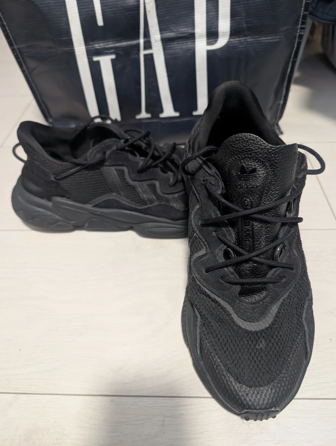 Adidas Ozweego Shoes - Black - Size 10 - photo 3