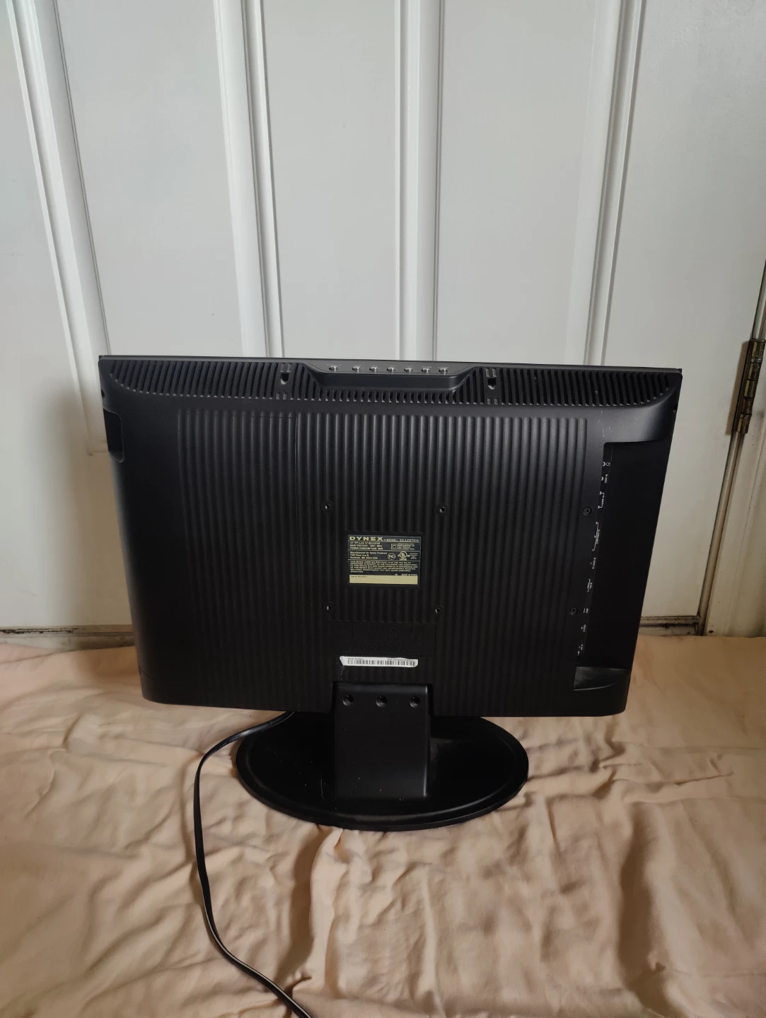 Dynex 19" TFT-LCD TV Receiver