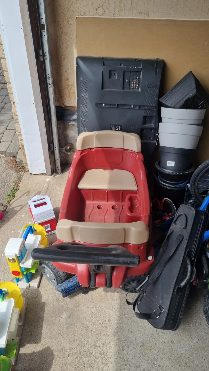Little Tikes Cozy Coupe Wagon Red/Tan - photo 5