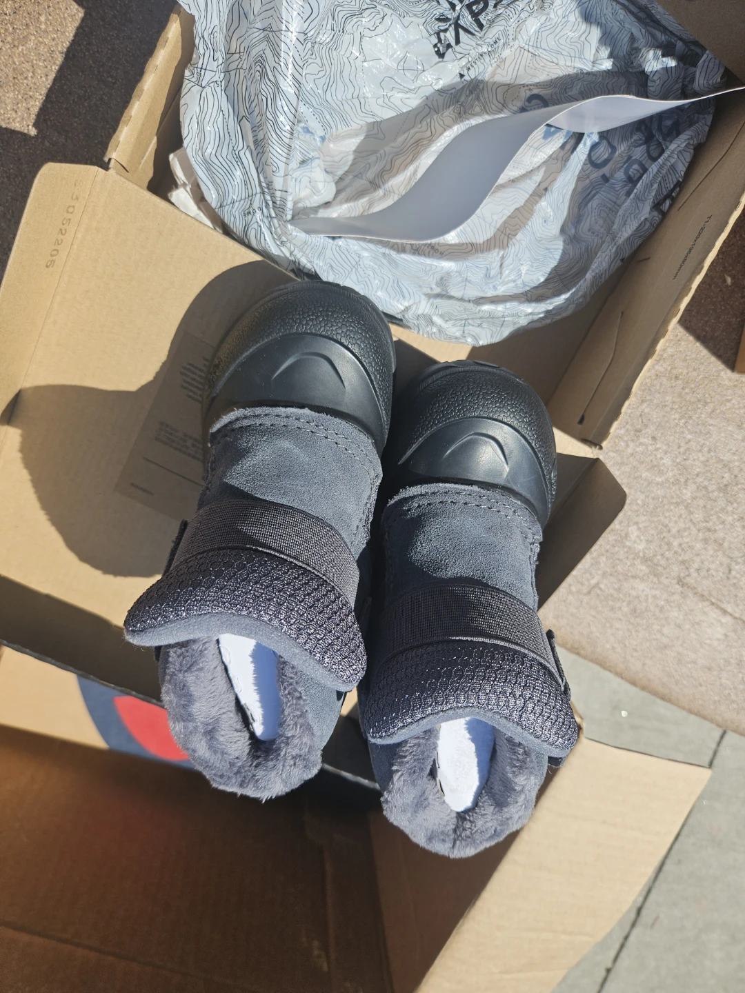 The North Face Winter Boots. Size 6C - photo 2