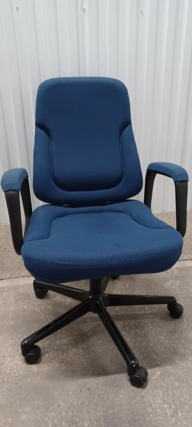 CLASSY OFFICE CHAIR good Quality - photo 2