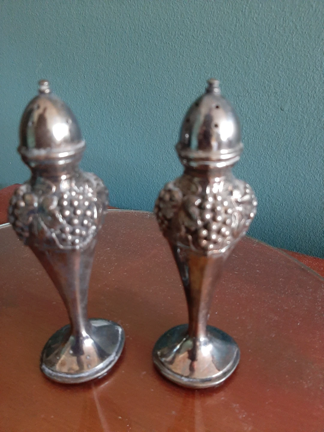 Vintage Decorative Salt and Pepper Shakers - photo 2