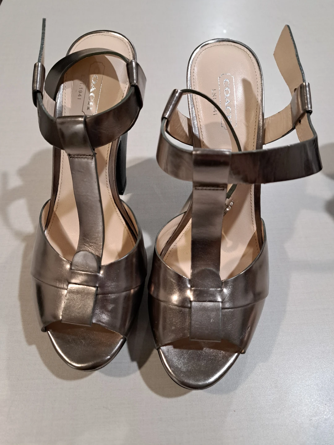 Coach Metallic Platform Block Heel Sandals Size 7.5 - photo 2
