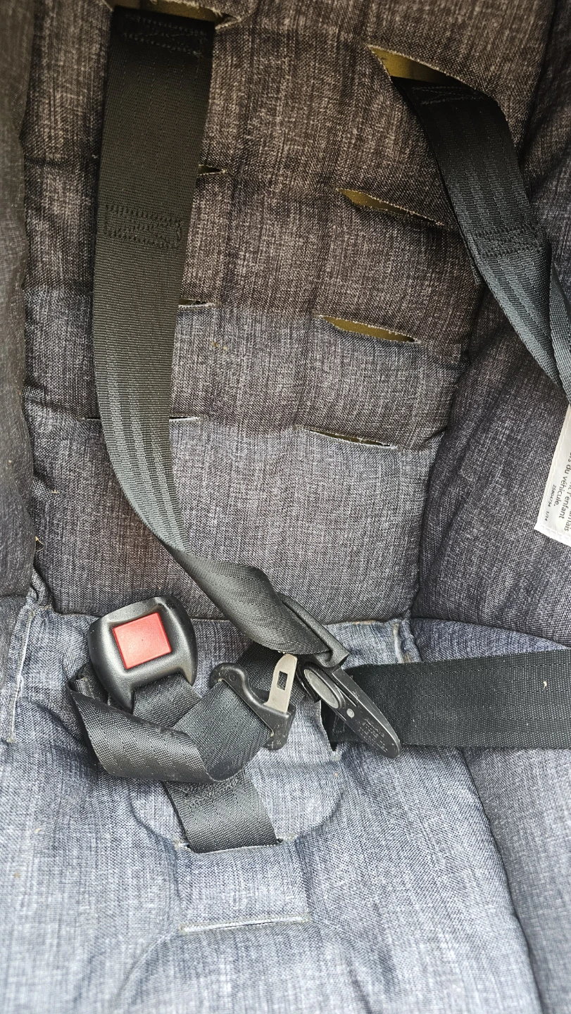 Evenflo Infant Car Seat with Base