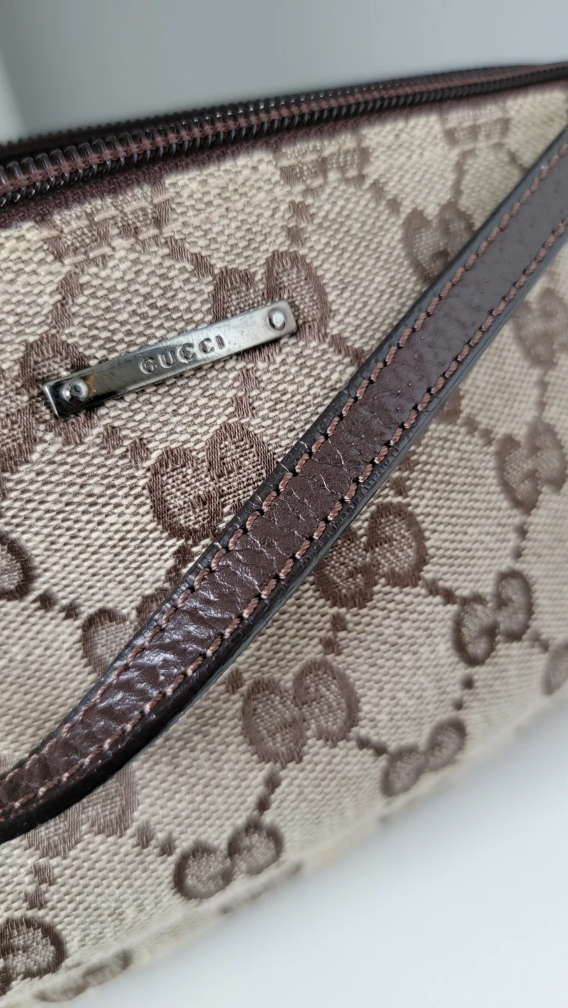 Gucci GG Canvas Boat Pochette - photo 3