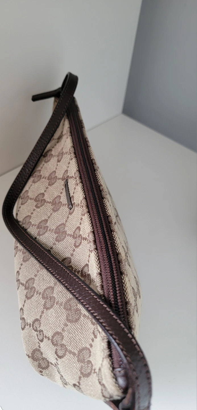 Gucci GG Canvas Boat Pochette - photo 5