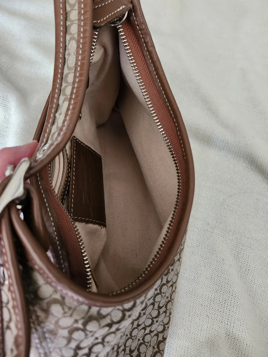 Coach Monogram Shoulder Bag Rare - photo 5