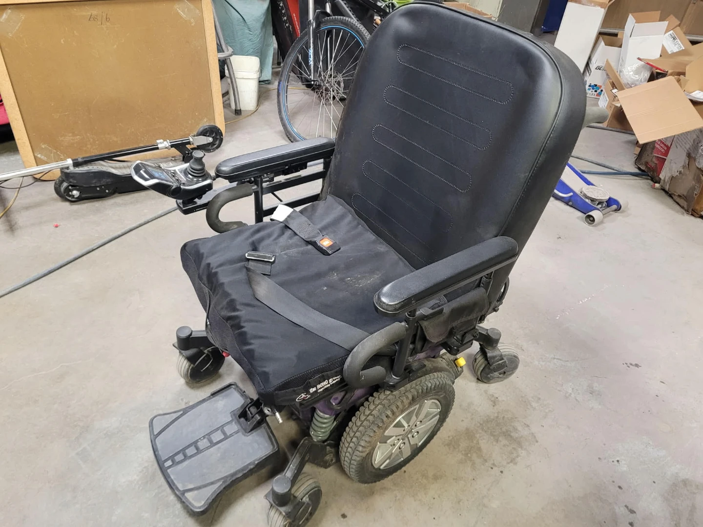 Quantum Power Wheelchair - photo 2