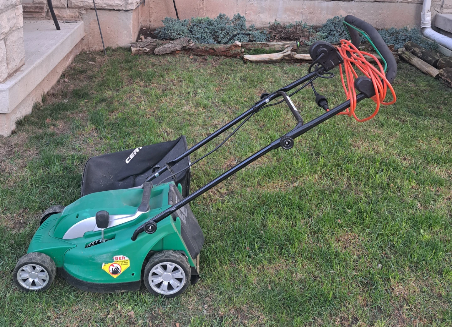 Certified Electric Lawn Mower