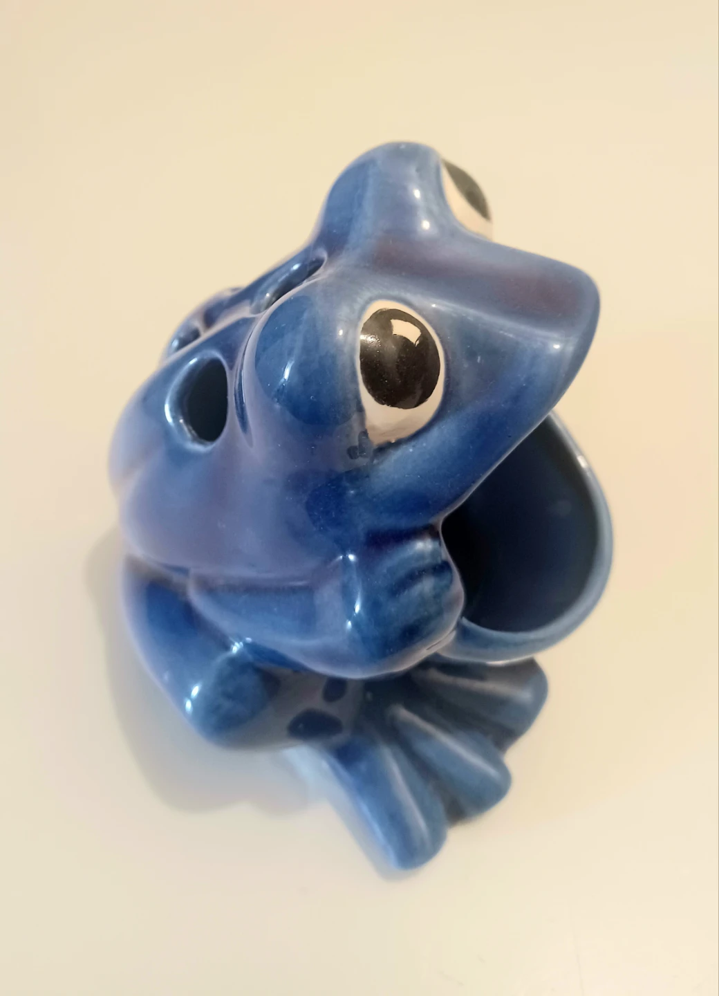 Unique Signed & Dated Hand Crafted Ceramic Frog - photo 2