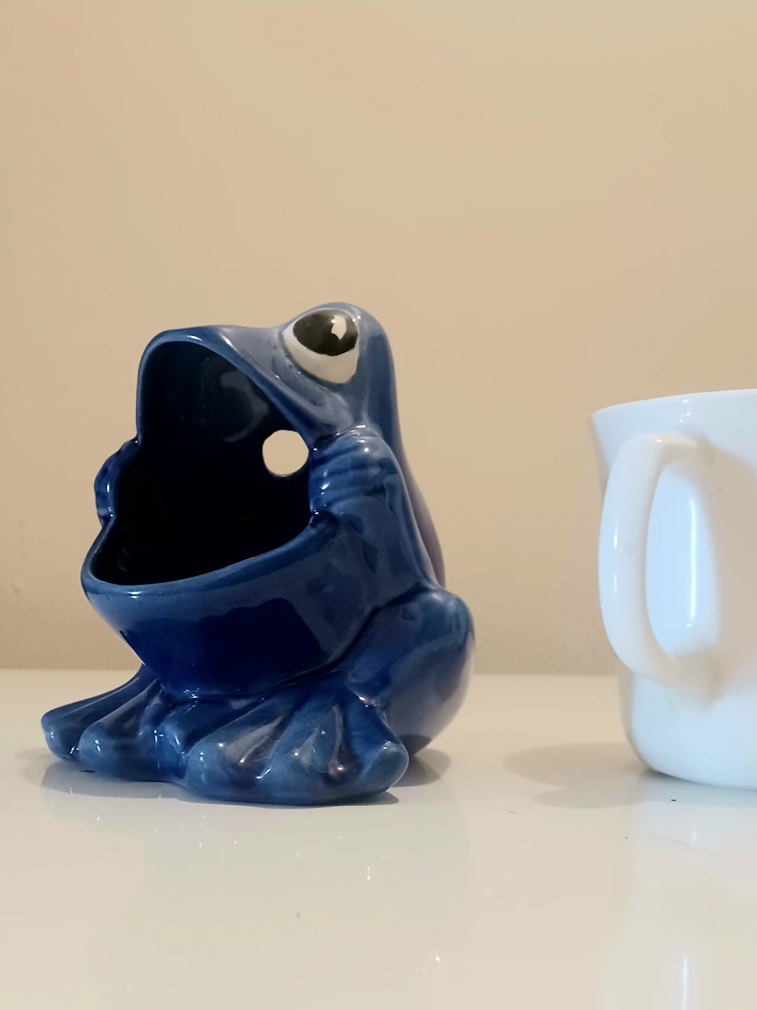 Unique Signed & Dated Hand Crafted Ceramic Frog - photo 5