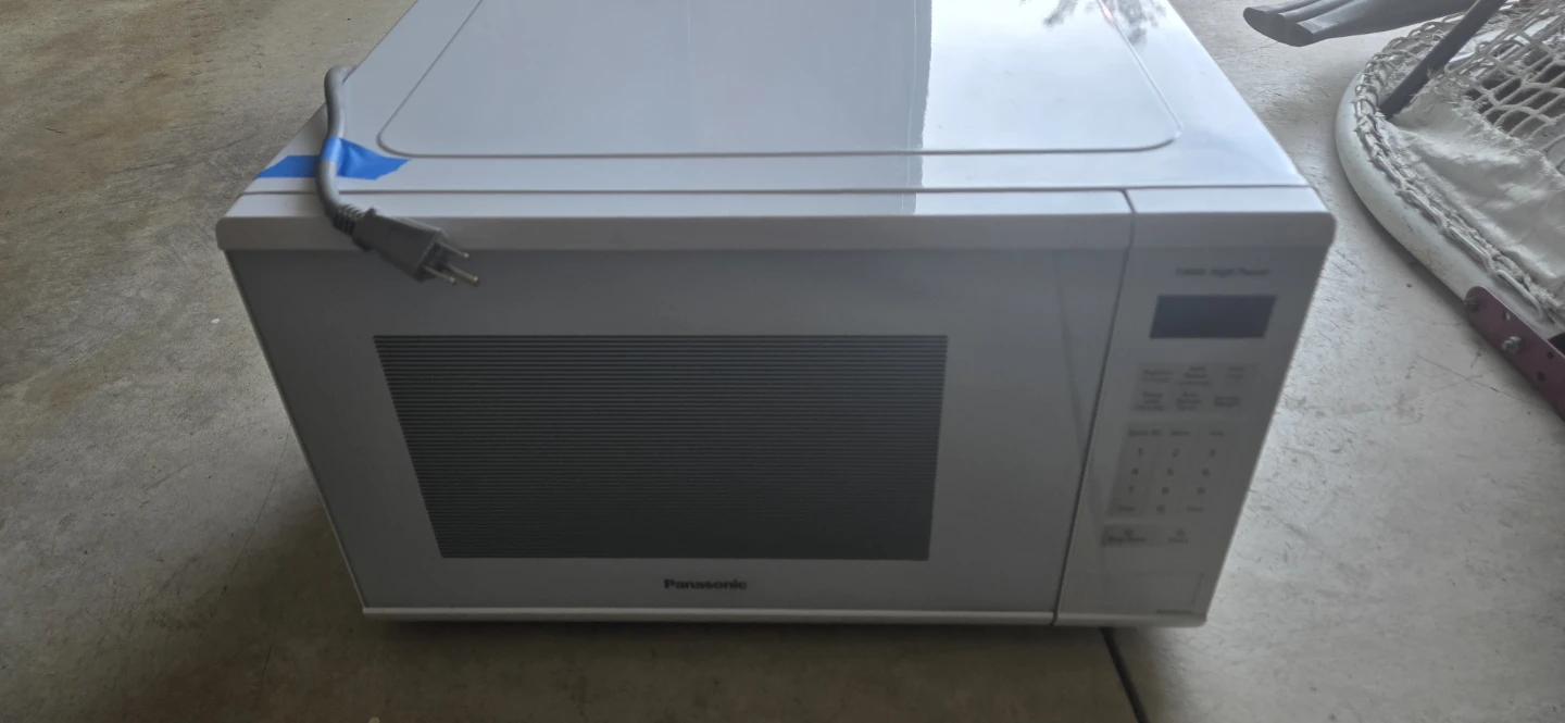 Panasonic White Microwave Oven