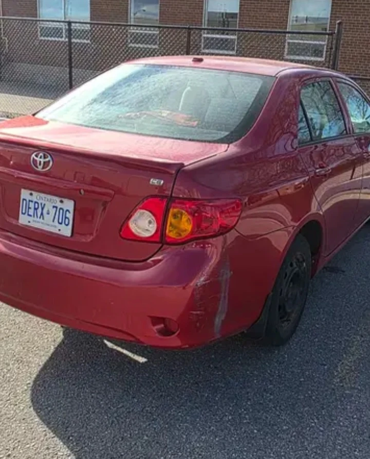 2010  Toyota Corolla - CE - photo 2