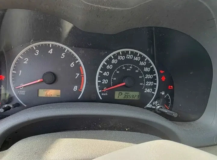 2010  Toyota Corolla - CE - photo 5