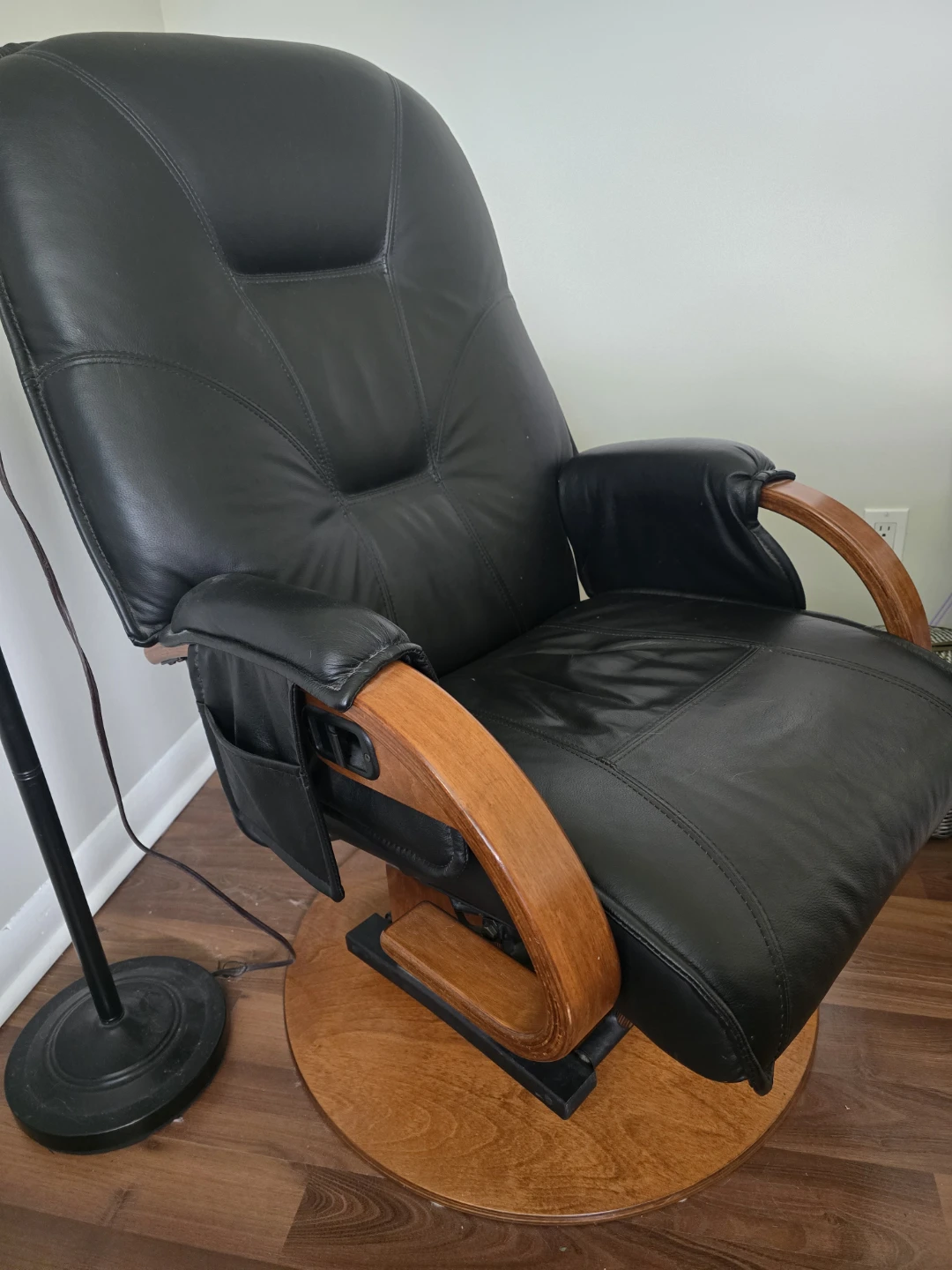 Black Leather Swivel Recliner Chair with Ottoman - photo 3
