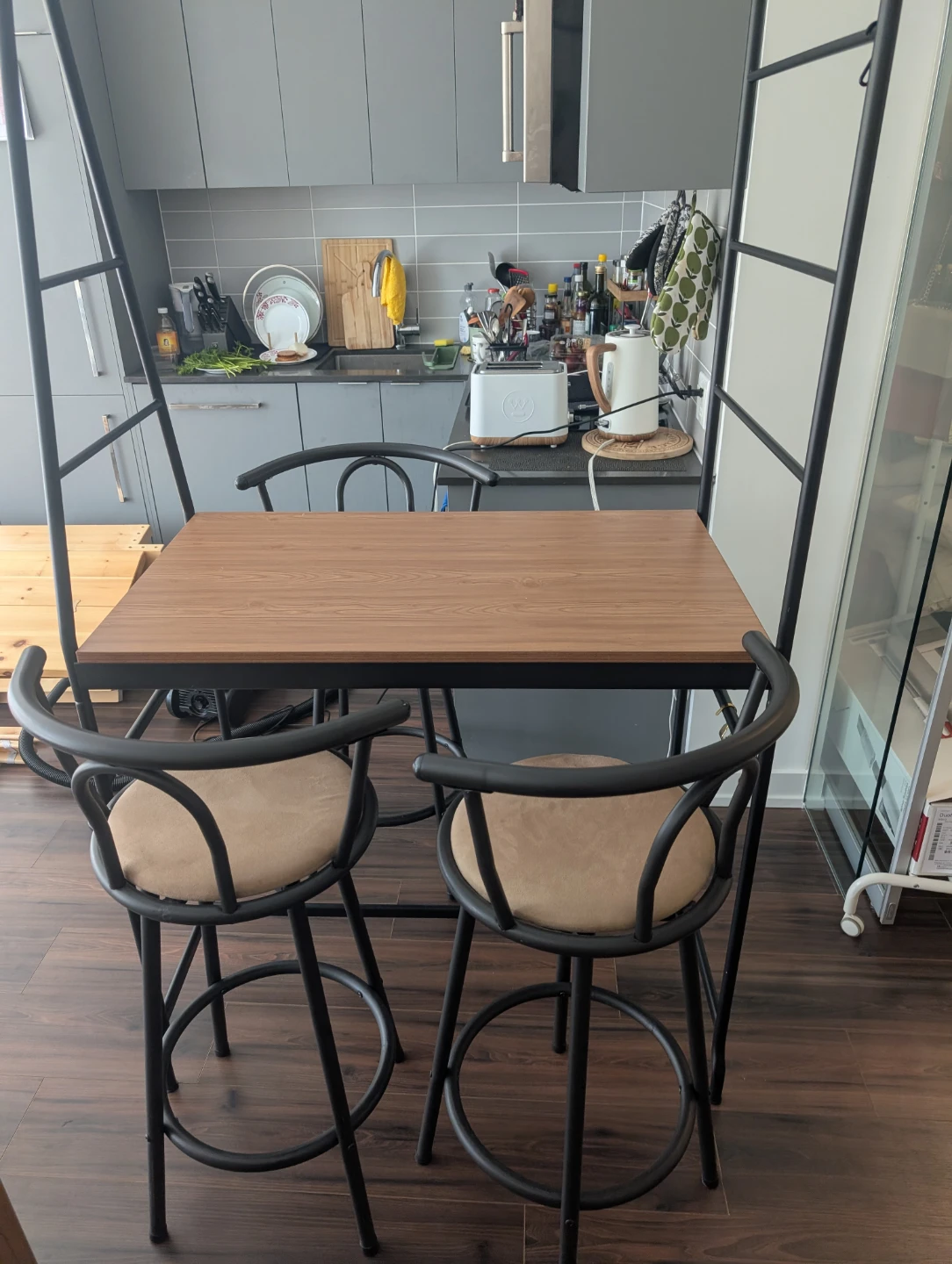 Bar table with 4 stools - photo 5