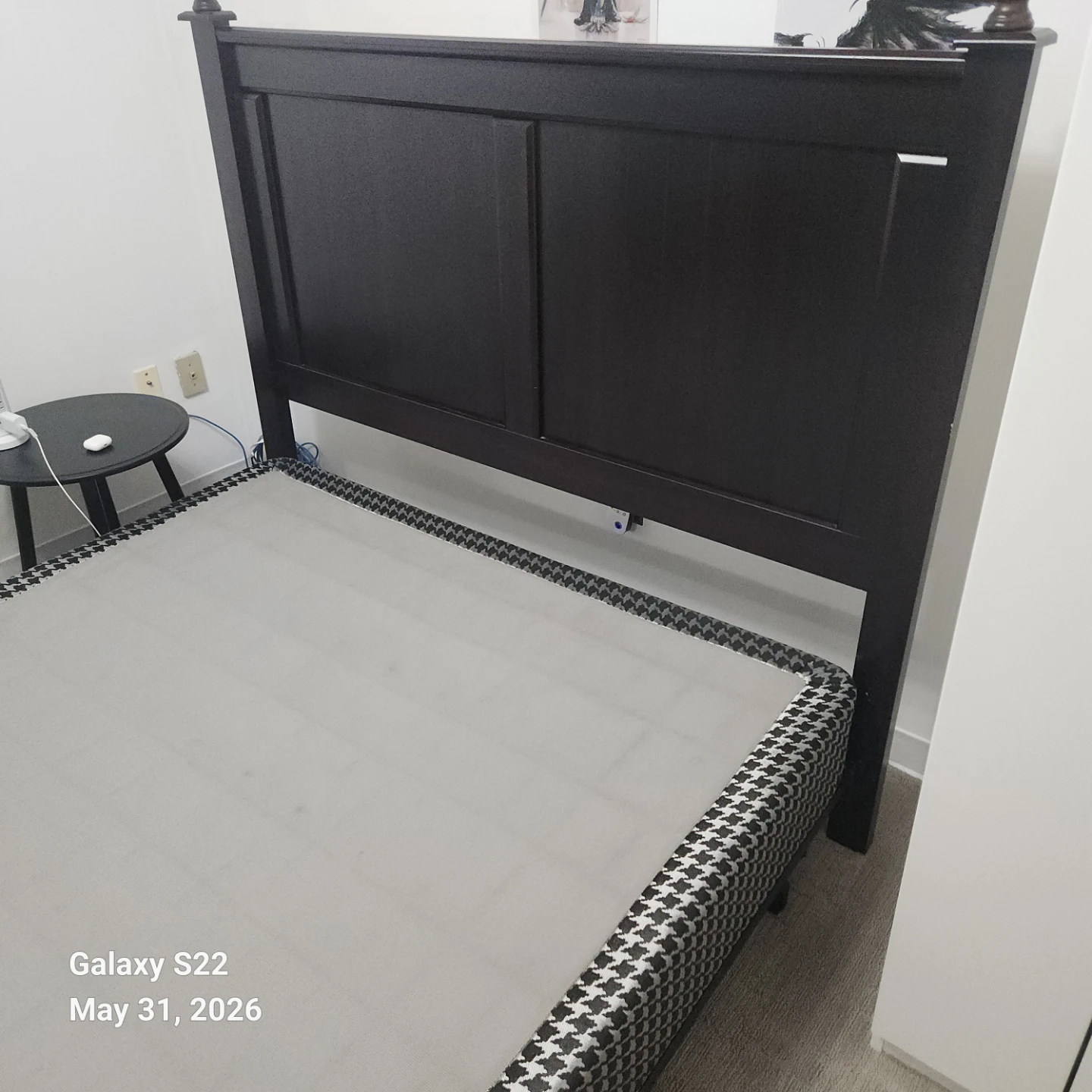 Queen Size Box Spring Bed Frame - photo 3