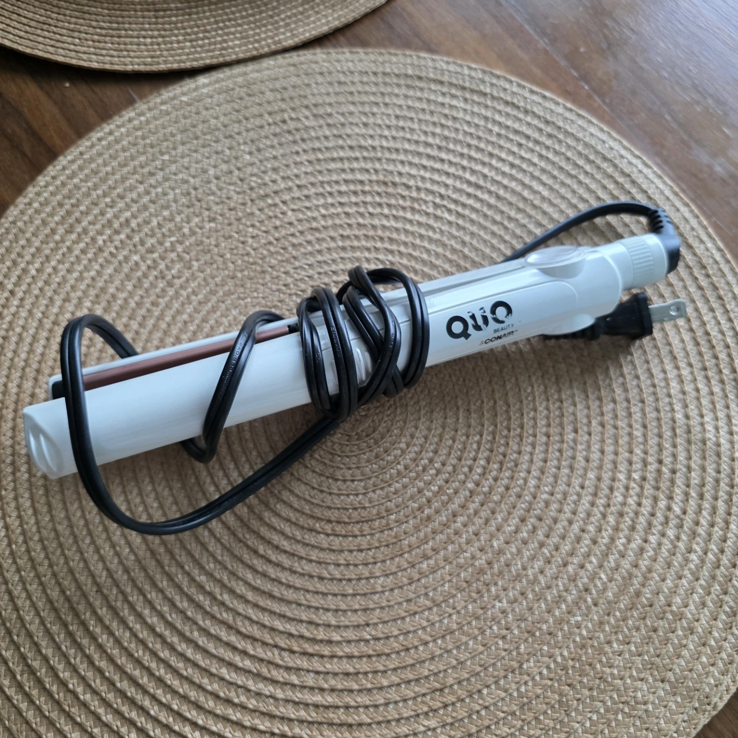 Quo Beauty Conair Flat Iron