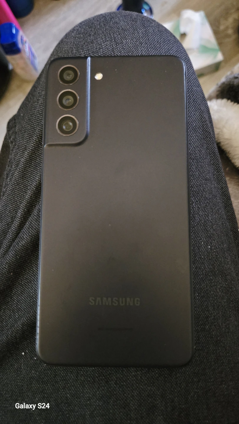 Samsung Galaxy S21 FE 5G - photo 3