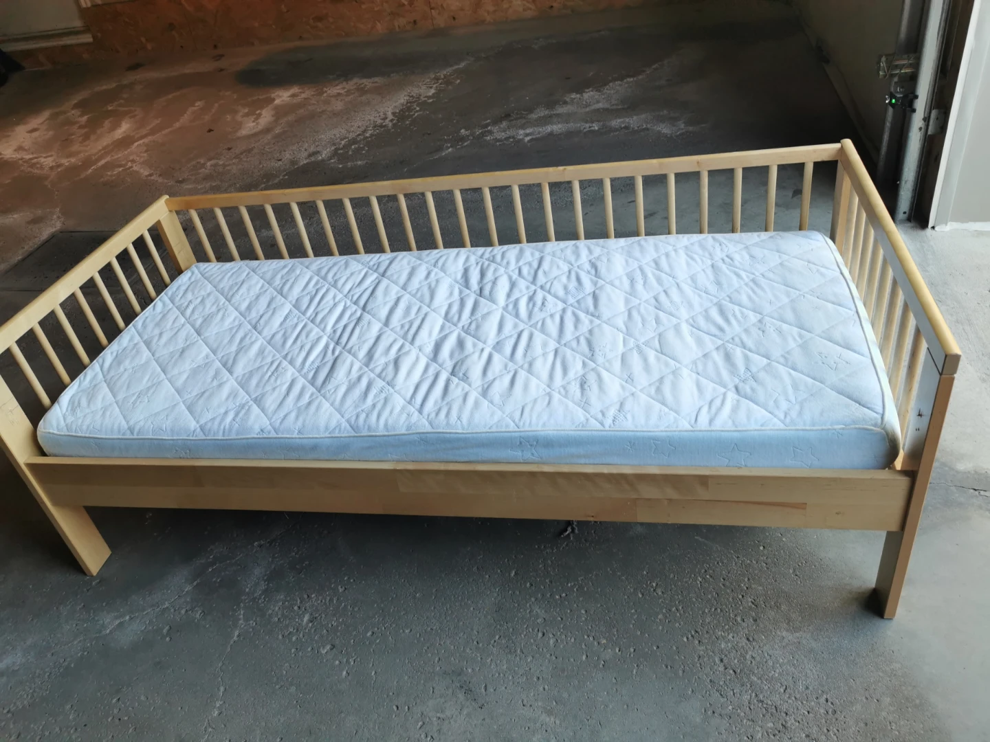 IKEA SULTAN LADE Toddler Bed Frame with Mattress - photo 2