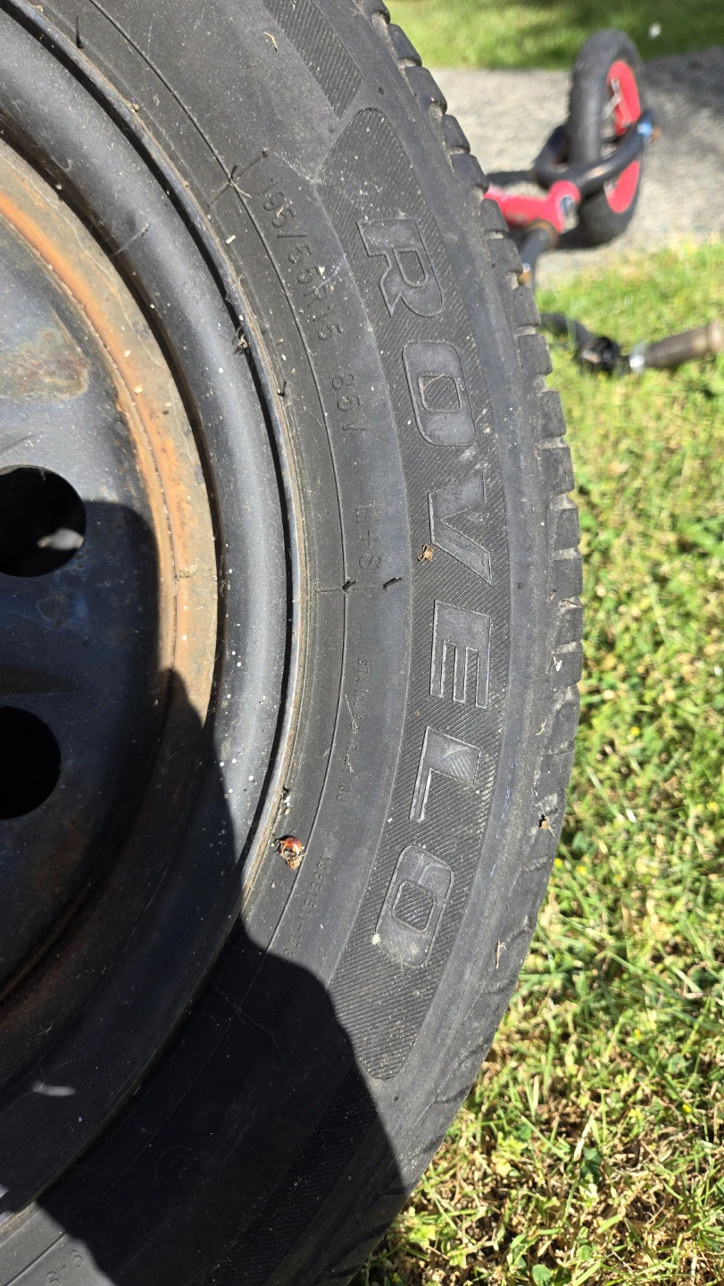 ROVELO Tires with Rims - Set of 4 - photo 2