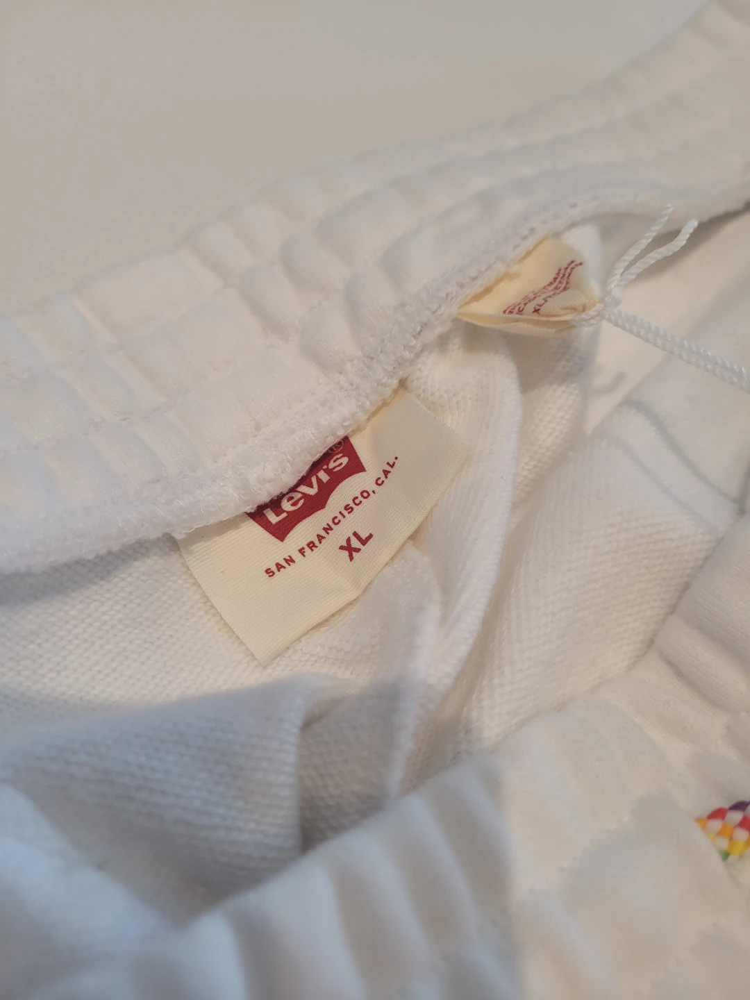NWT Levi’s Pride Collection Shorts (Size XL) - photo 5