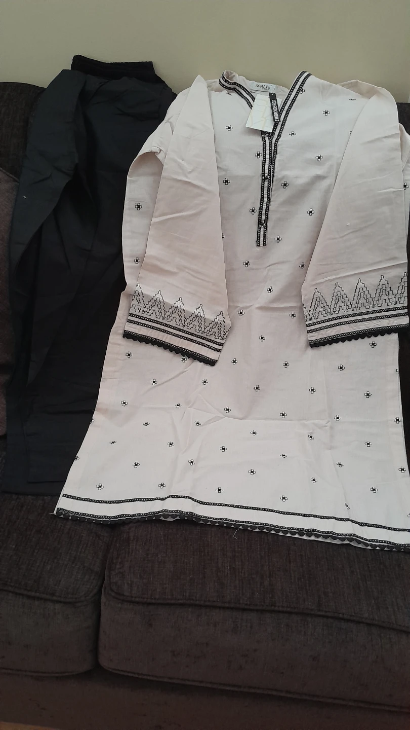 Diners brand new emb kurti black pants Medium $40 - photo 2