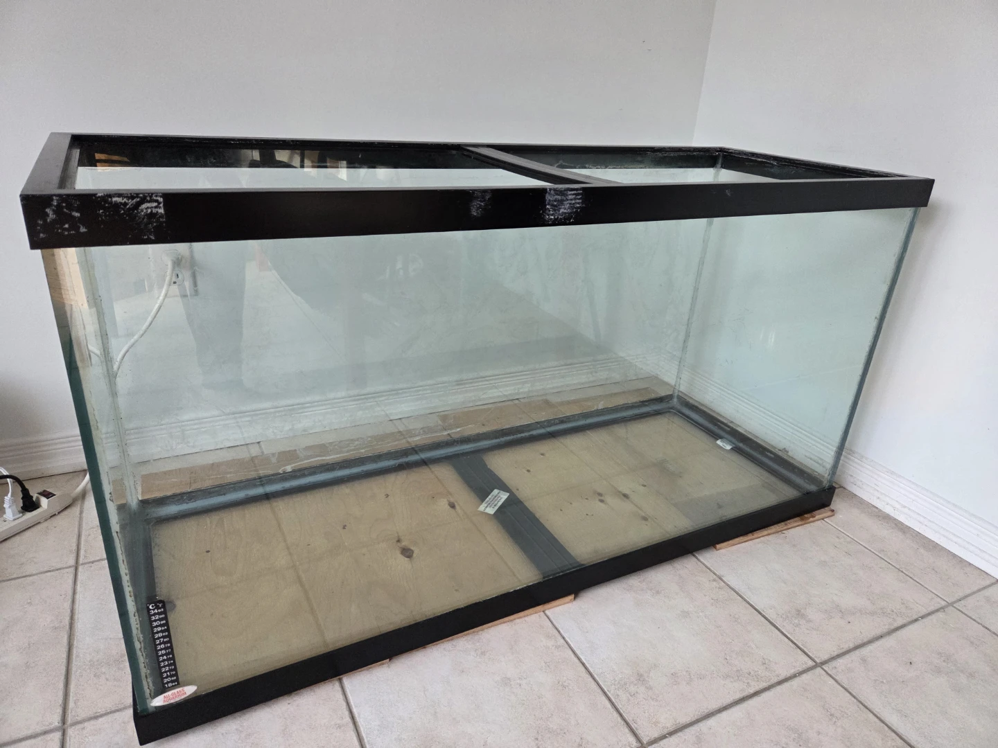90 Gallon Aquarium