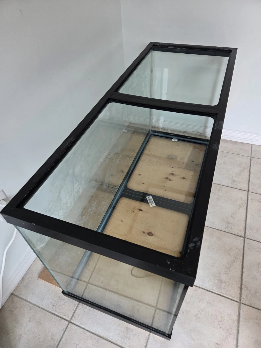 90 Gallon Aquarium - photo 2