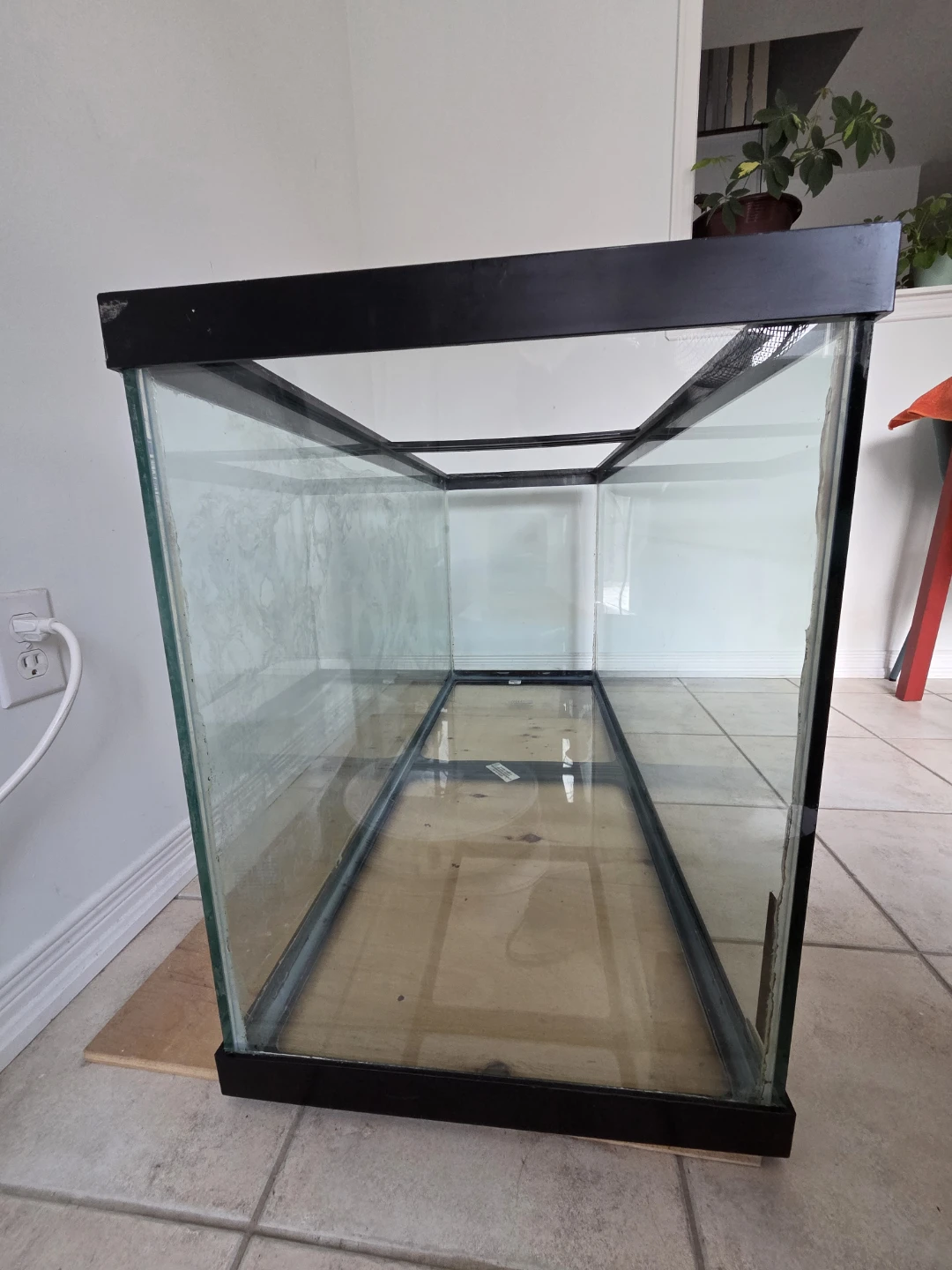 90 Gallon Aquarium - photo 3