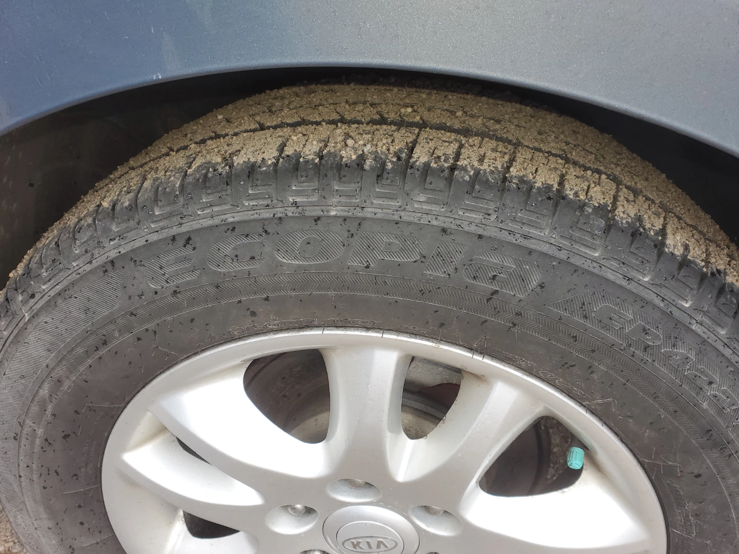 2008 Kia Sedona EX Minivan - photo 3