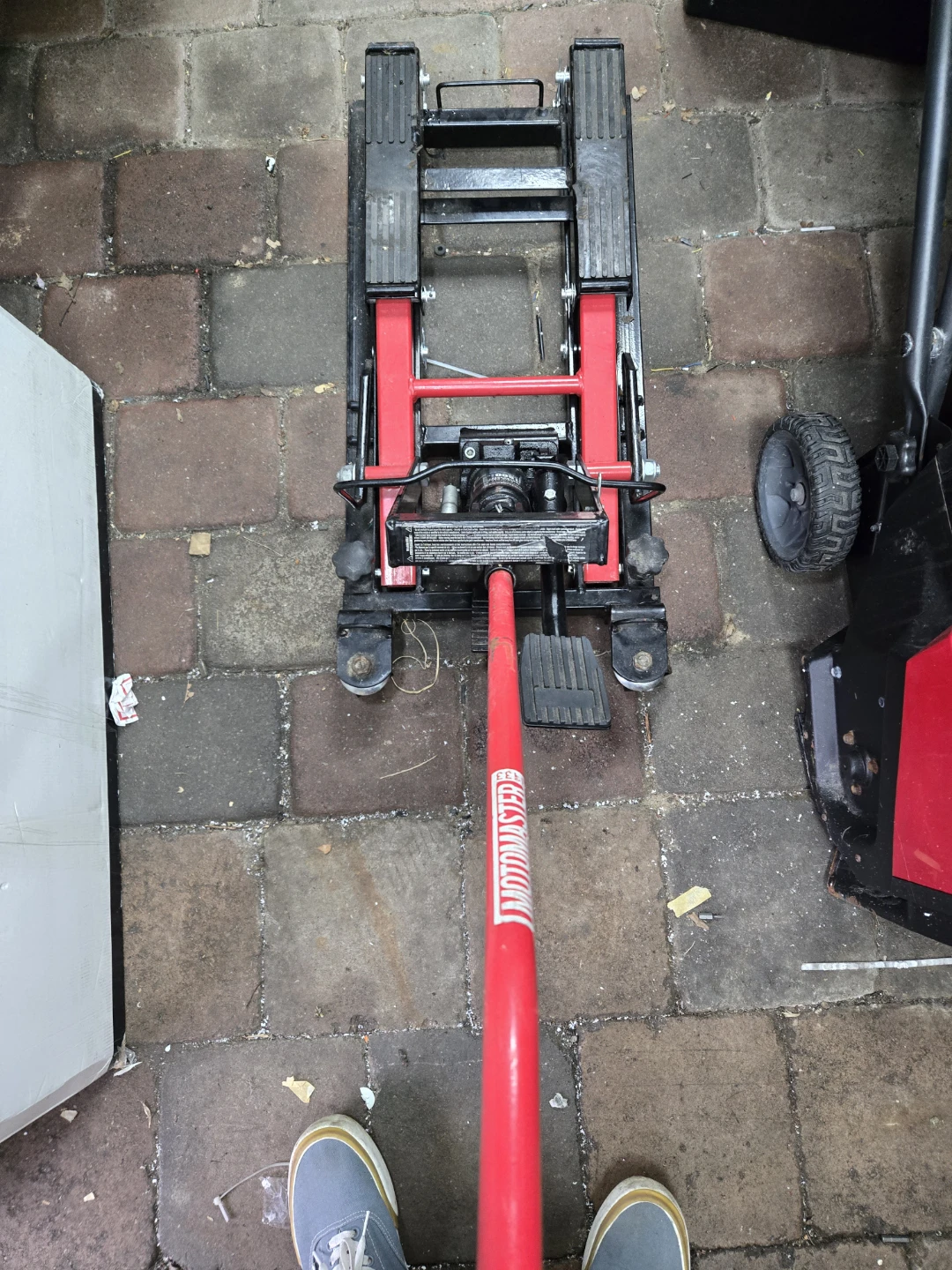 Motomaster Motorcycle Jack 1500 lb Capacity