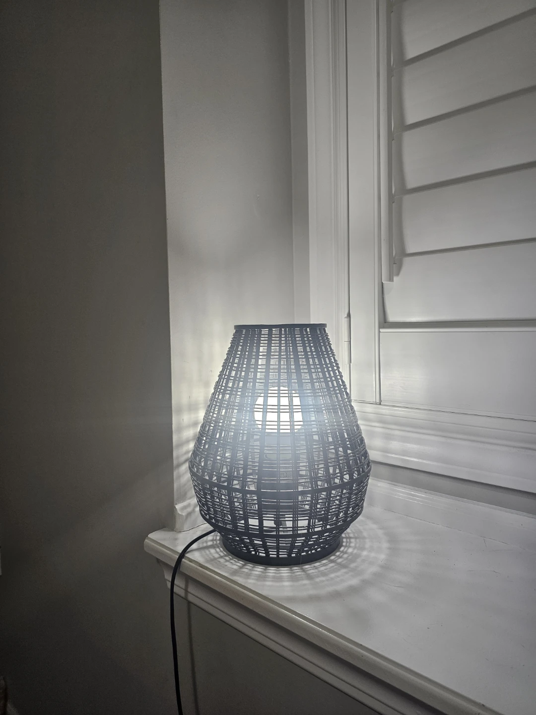 Basket Style Table Lamp - Black
