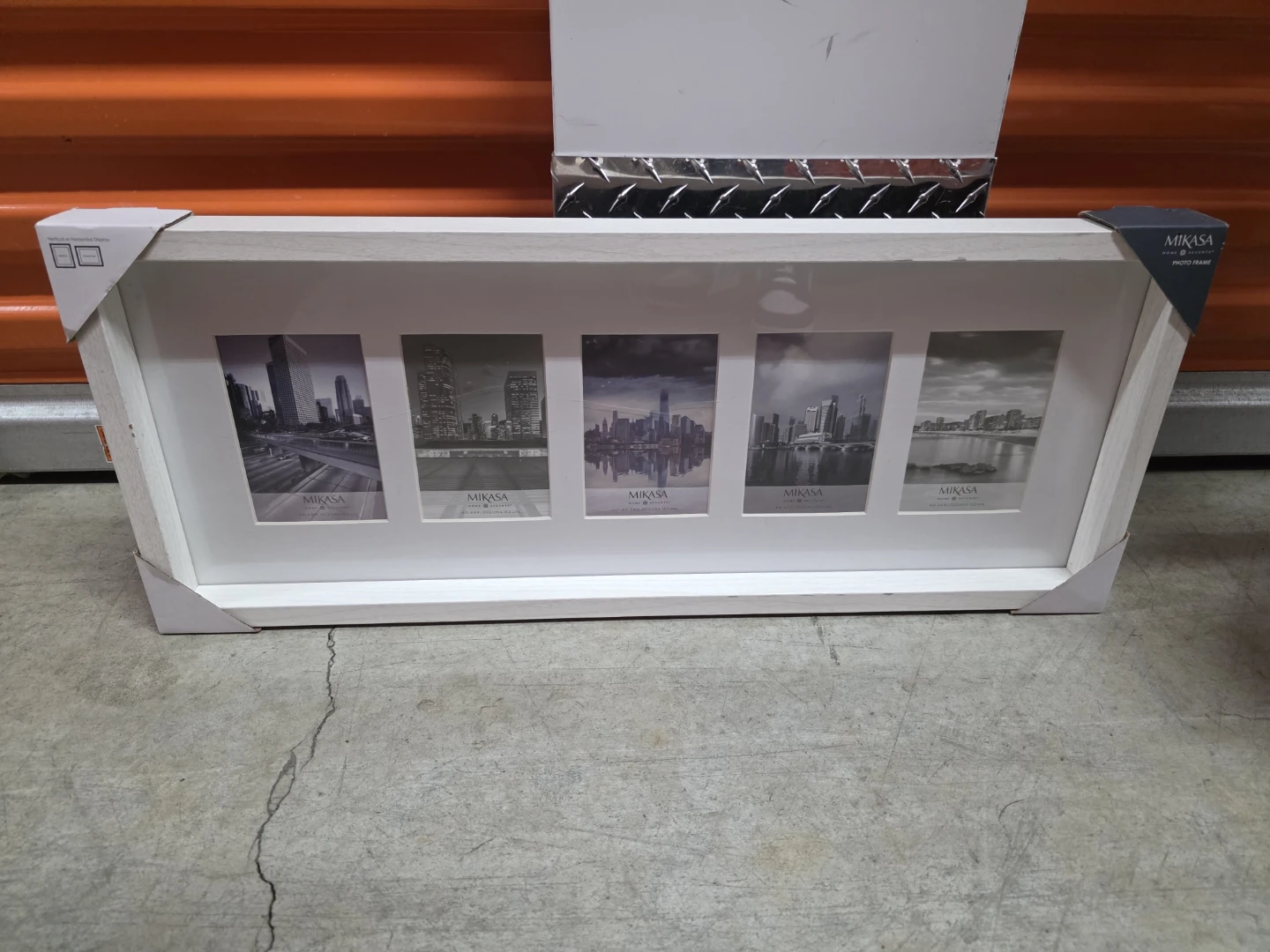Mikasa Multi-Photo Frame - photo 3
