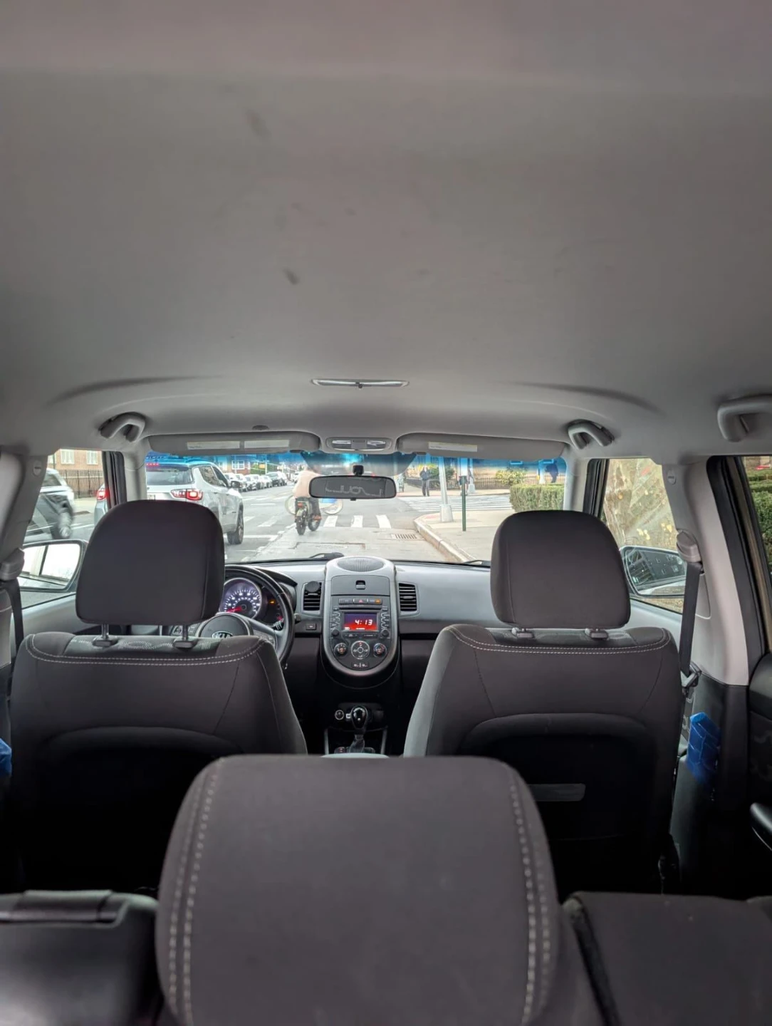 2013 Kia Soul - Low Miles! - photo 2