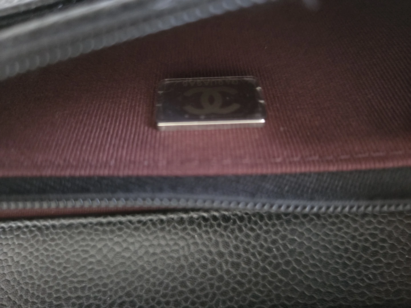 Chanel Quilted  Wallet on Chain in caviar - photo 4