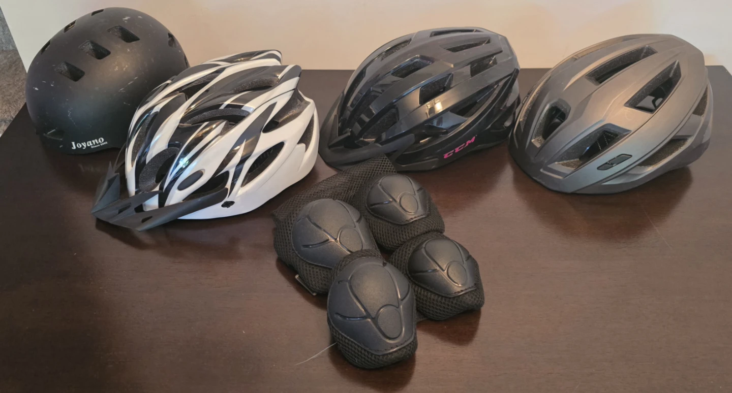 4 Bike Helmets and Knee/Elbow Pads Set