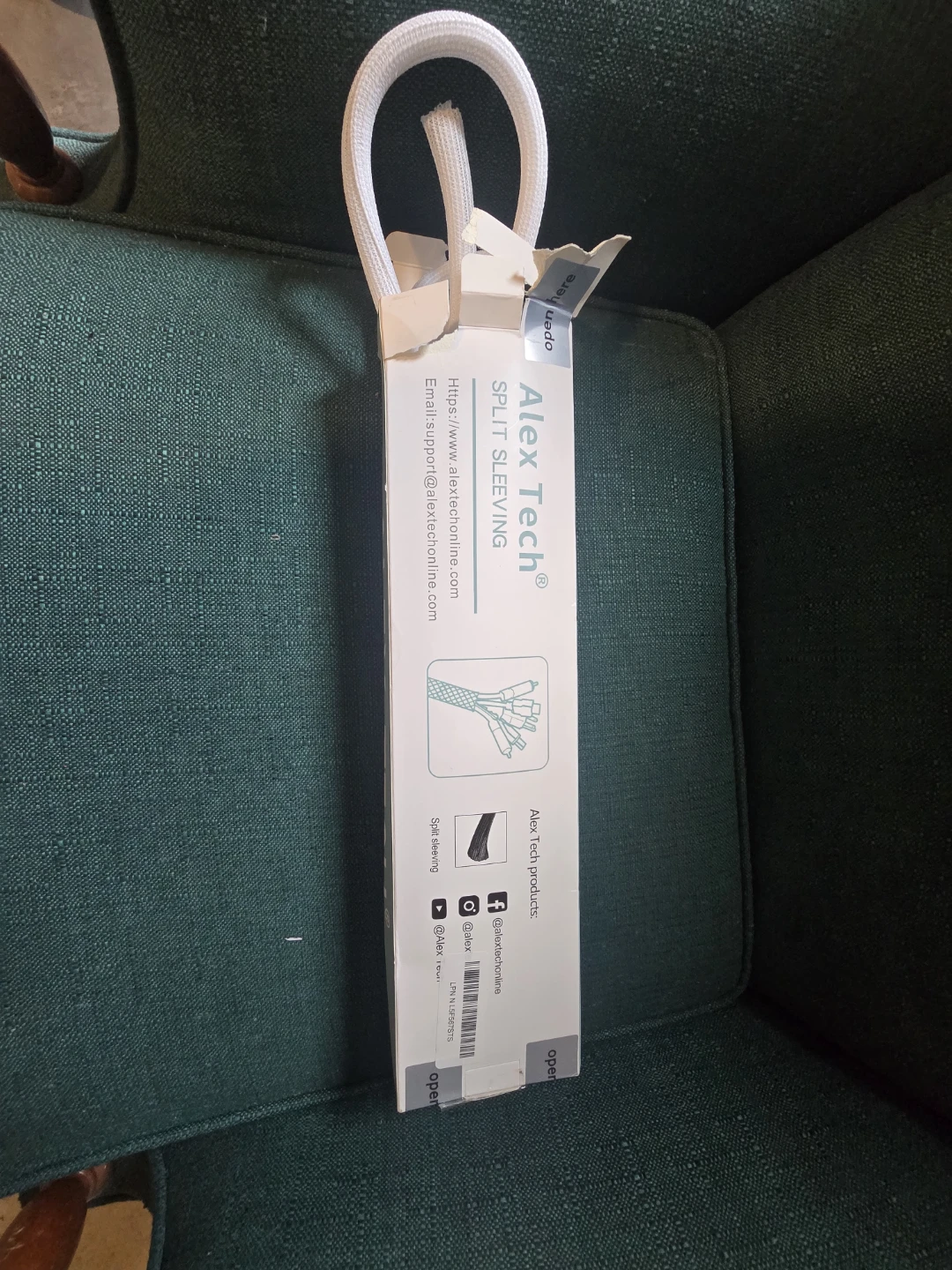Alex Tech Split Sleeving for Cable Management