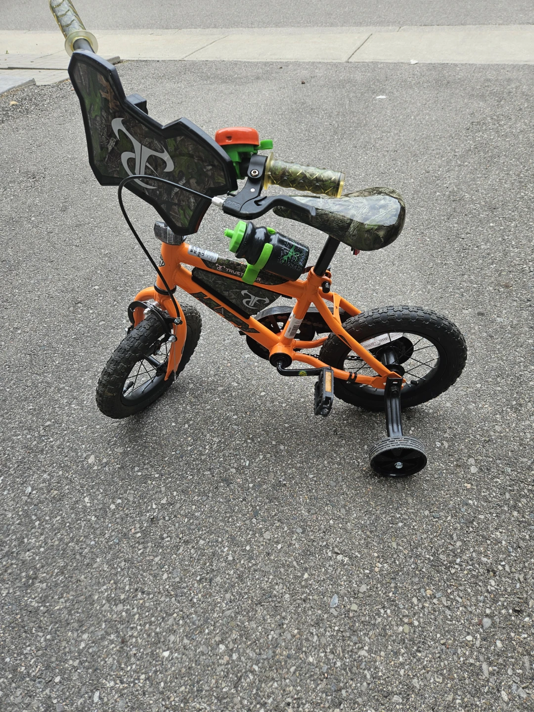 Orange and Camo Children's Tricycle - photo 4